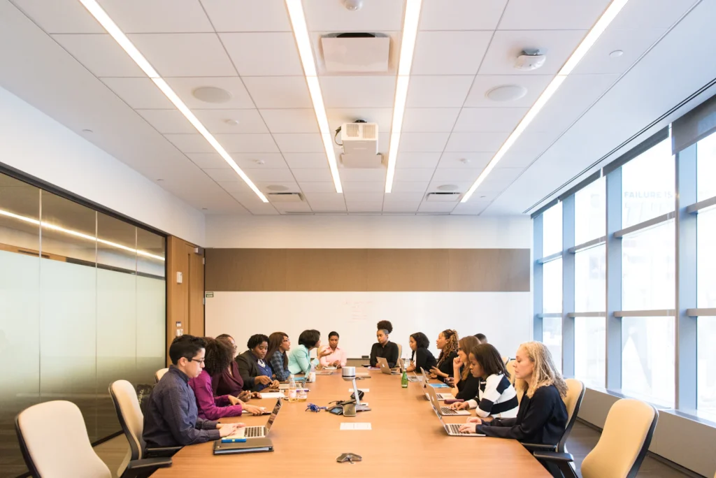Professional office meeting in Oakville supported by managed IT